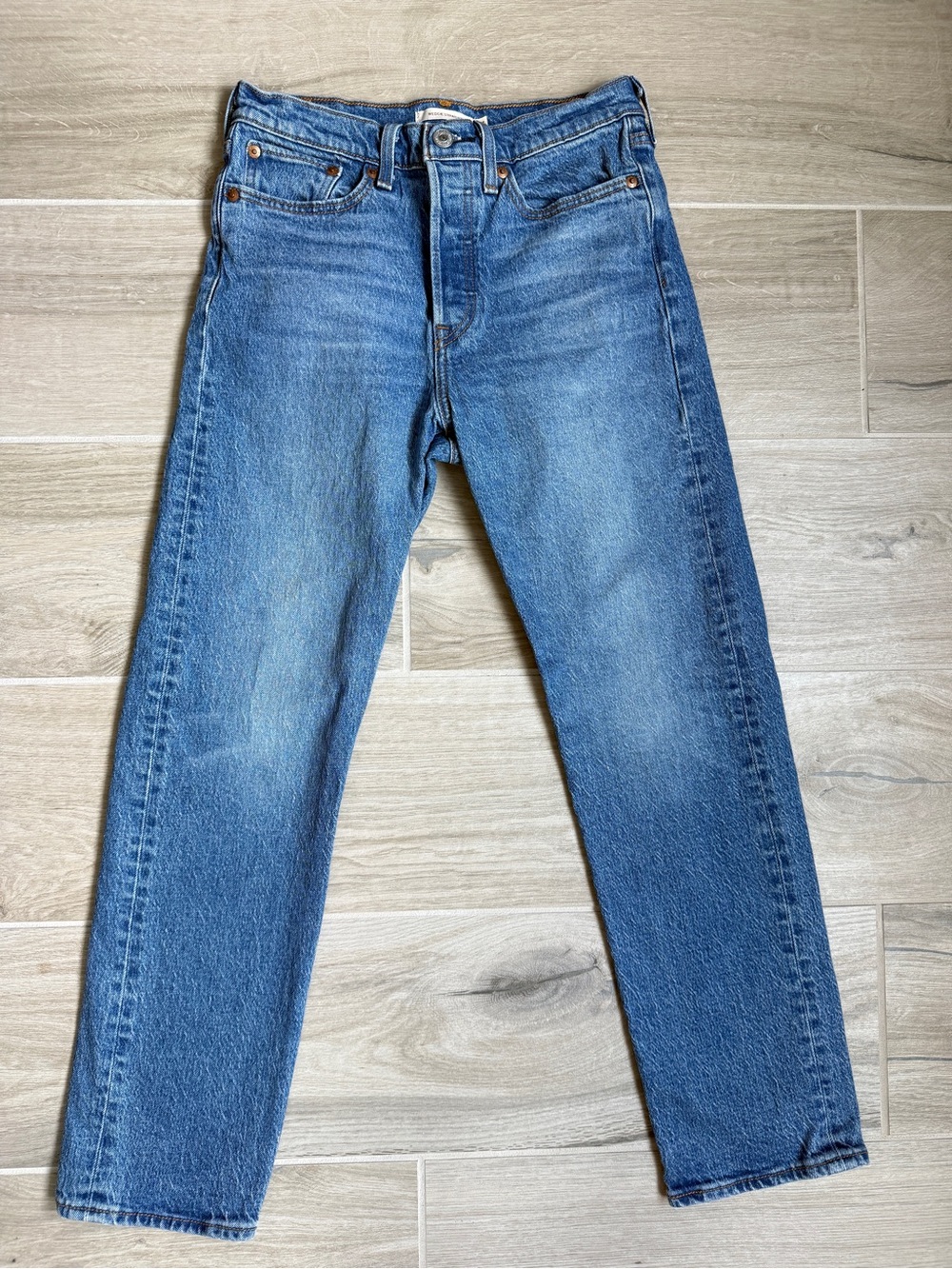 Levis Premium Wedgie Straight Jeans Womens 27 High Rise Blue Denim Button Fly